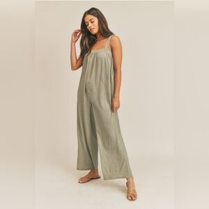 NWT SADIE AND SAGE MEMPHIS WIDE LEG JUMPSUIT SIZE LARGE